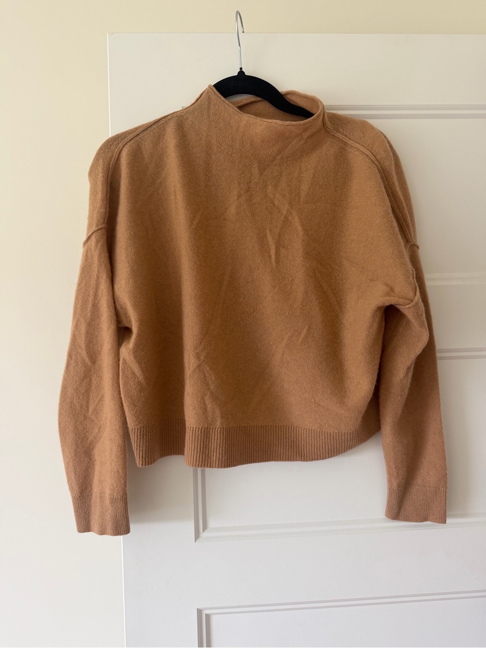 Pilcro 100% cashmere camel brown sweater size XSP